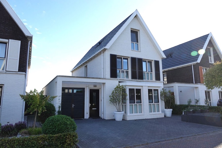 Erker en garage uitbouw Zevenaar